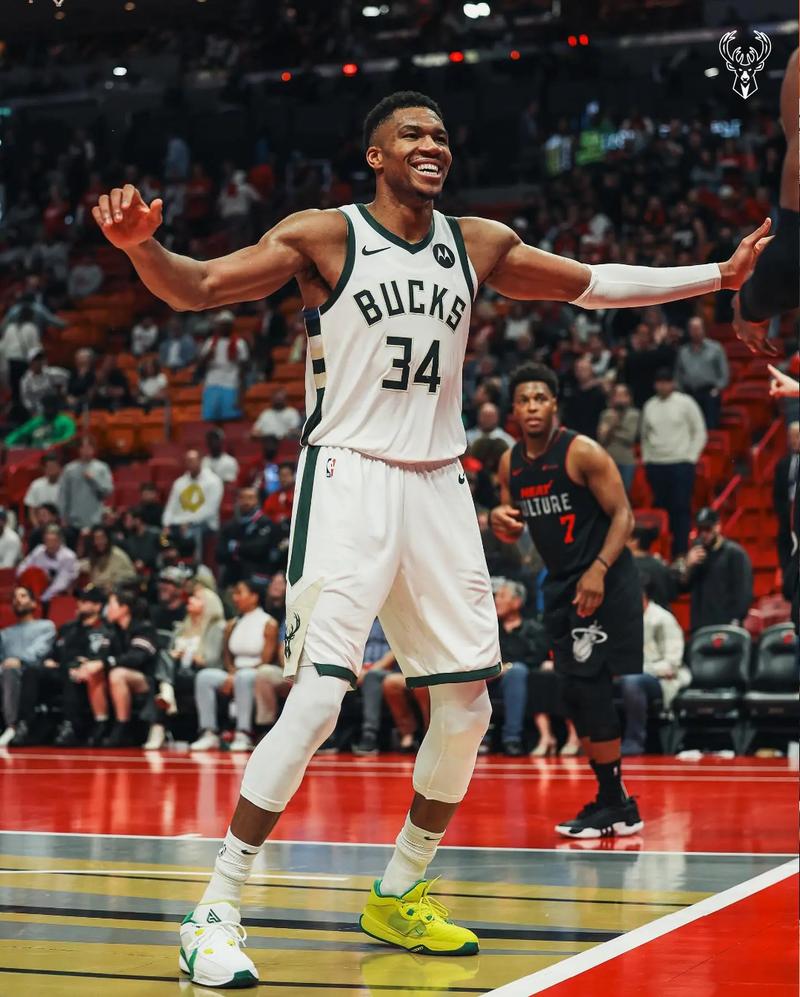 让你们挑衅我！杜兰特攻击性拉满 三分6中5&罚球11中10怒轰31+6+5（别挑衅！杜兰特杀气拉满：三分6投5中、罚球11罚10中怒砍31分6板5助）