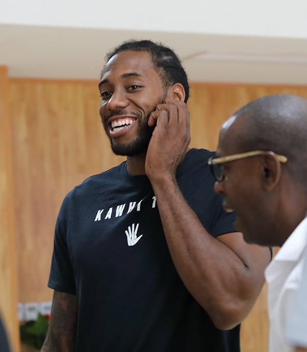 杜兰特最近状态不佳，他和申京如何调整？乌度卡不能乱用五大阵容（杜兰特近况低迷，申京如何调整？乌度卡需谨慎使用五大阵容）